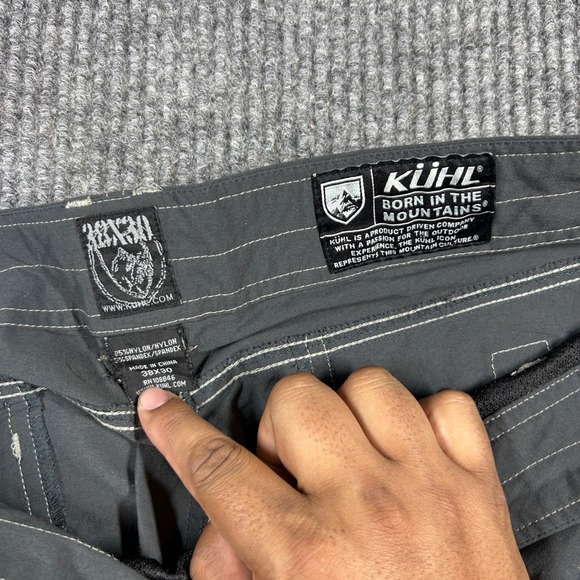 Kuhl Pants Men's 38x30 Renegade Cargo Charcoal Gray Nylon Spandex Hiking Outdoor - Picture 5 of 8